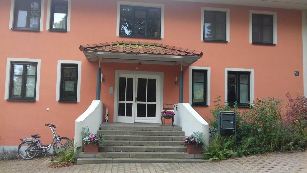 Fewo 1 Waren Mueritz - Haus Buchen Am Tiefwarensee - 1 Zi Екстериор снимка